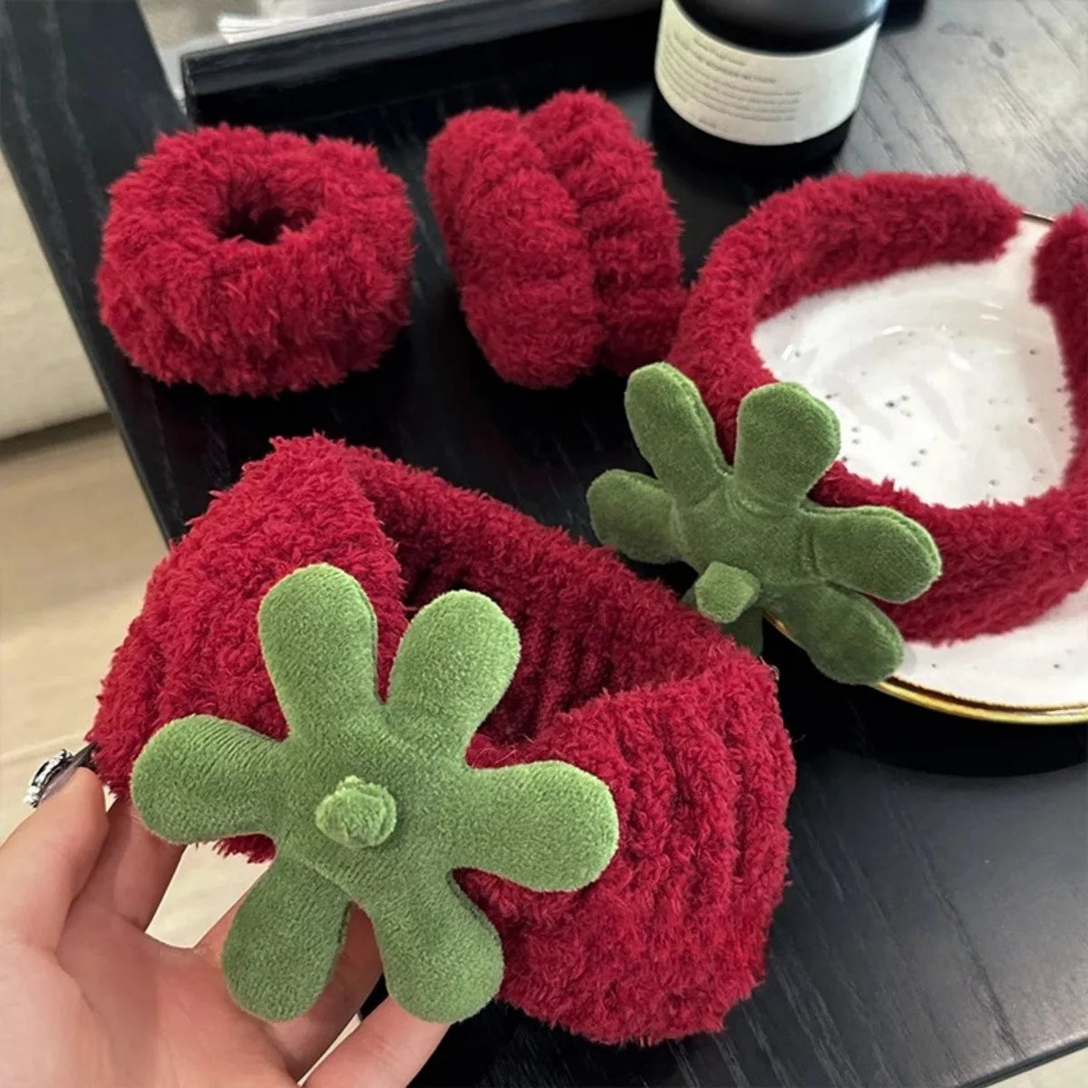 Berry Sweet Collections - 44pcs/set Strawberry Head/Hair Bands